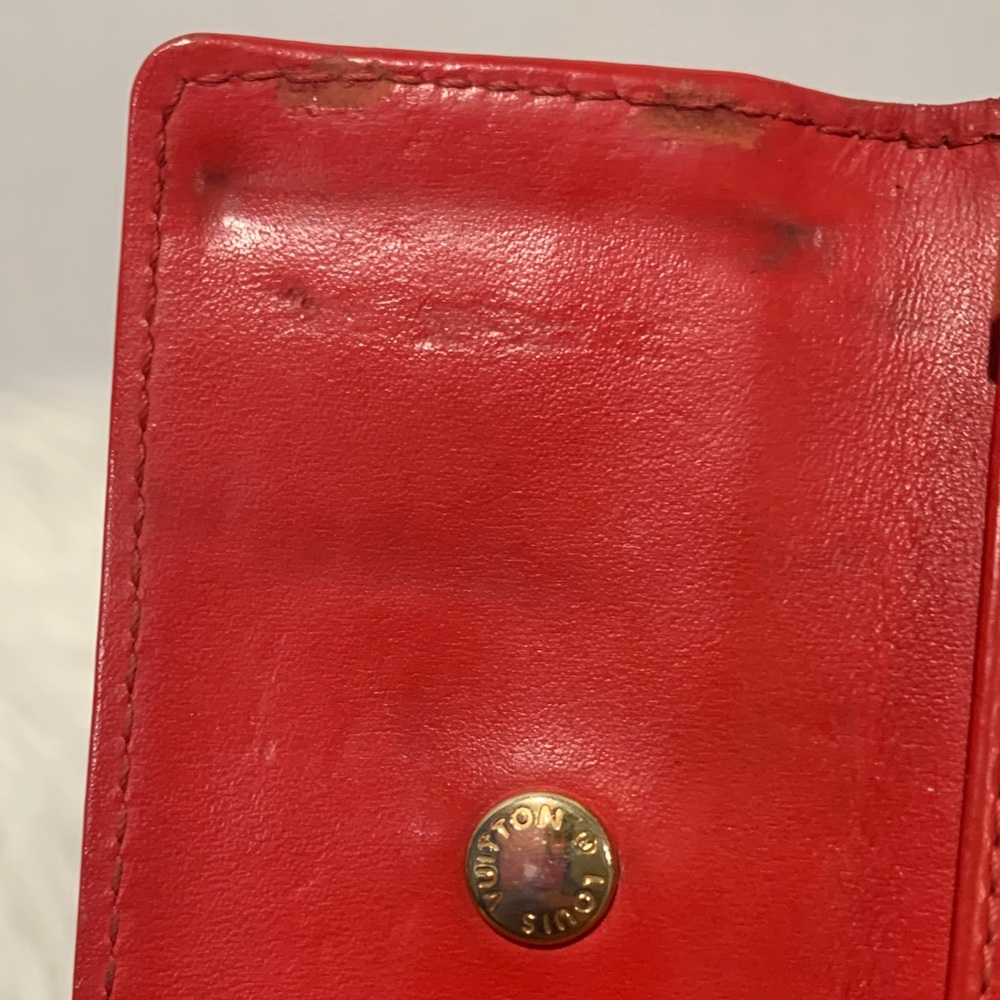Louis Vuitton Cherry Red Patent Leather Key Holder - Picture 12 of 14